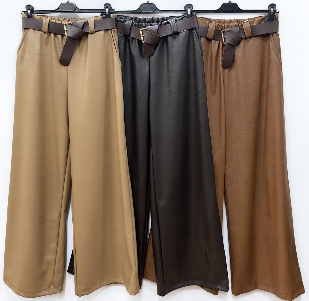 Pantalone palazzo effetto pelle colori neutri